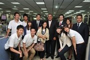 El director del LISTÍN DIARIO, Miguel Franjul, recibió a un grupo de japoneses del Programa de Intercambio Internacional para el Desarrollo de la Juventud.